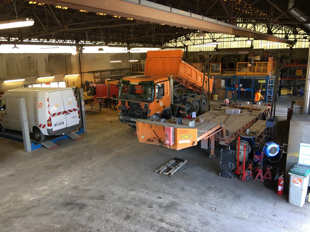 atelier mécanique.JPG
